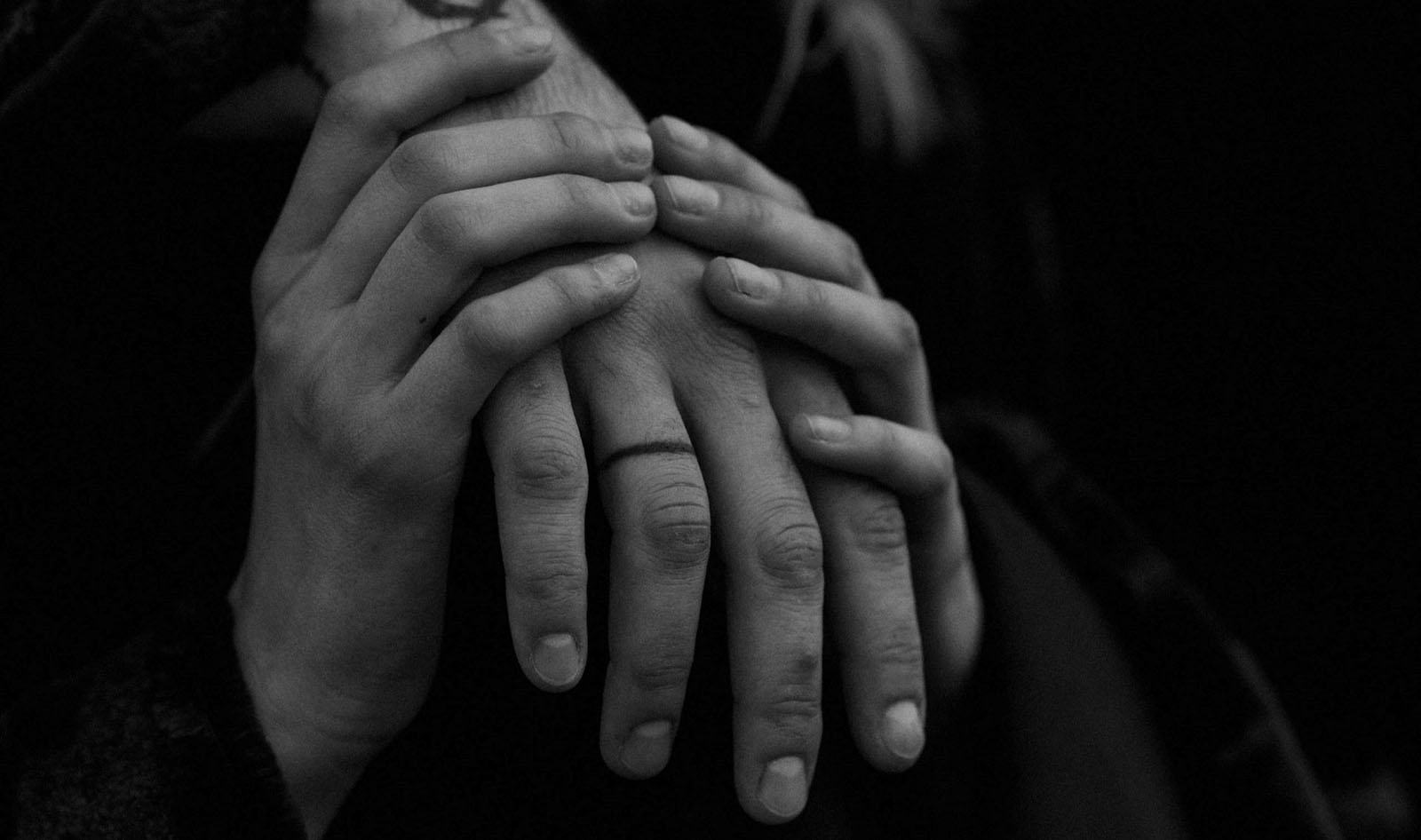 Unterstützung mit Berührung Körpertherapie Graz